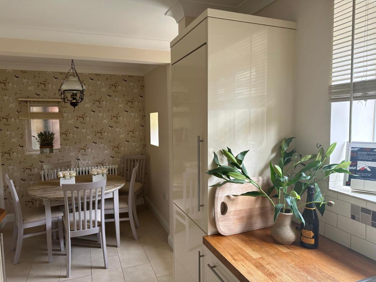 Scalby Grove Cottage Scarborough Extérieur photo